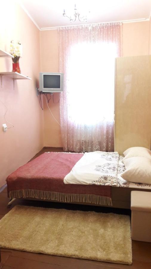 Apartment Pylnykarska 8А Lviv Bagian luar foto